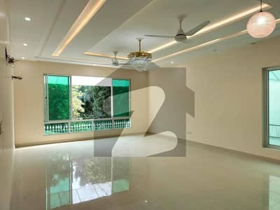 ایف ۔ 11/2 ایف ۔ 11,اسلام آباد میں 4 کمروں کا 1 کنال بالائی پورشن 1.8 لاکھ میں کرایہ پر دستیاب ہے۔