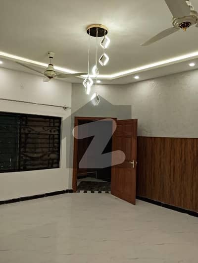 chaklala scheme 3 gulistan colony house for rent 4beds good location water available