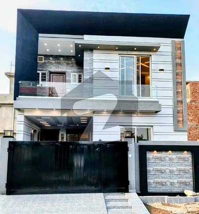 5 Marla Designer House Available For Rent