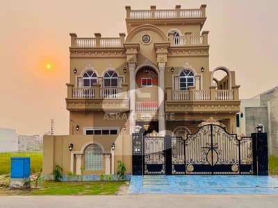 سٹی ہاؤسنگ سوسائٹی گوجرانوالہ میں 6 کمروں کا 10 مرلہ مکان 4.25 کروڑ میں برائے فروخت۔