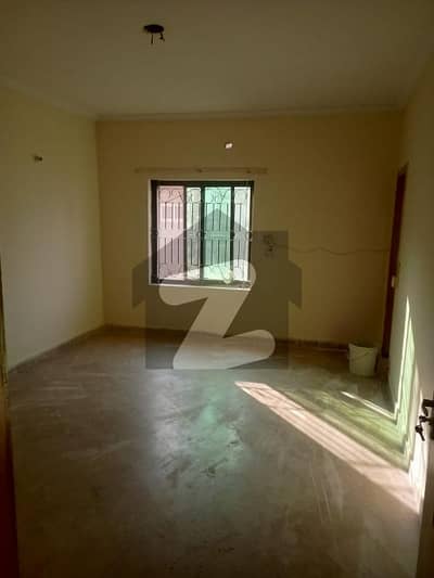 4 Square Feet Flat In Valencia Housing Society