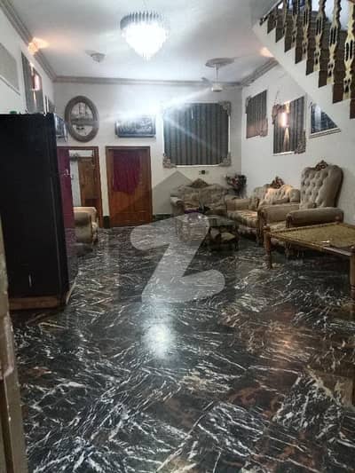 لاہور محلہ روڈ لاڑکانہ میں 5 کمروں کا 10 مرلہ مکان 3.5 کروڑ میں برائے فروخت۔