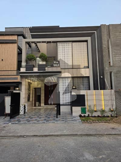 بحریہ ٹاؤن ۔ بلاک اے اے بحریہ ٹاؤن سیکٹرڈی,بحریہ ٹاؤن,لاہور میں 3 کمروں کا 5 مرلہ مکان 2.1 کروڑ میں برائے فروخت۔ بحریہ ٹاؤن ۔ بلاک اے اے بحریہ ٹاؤن سیکٹرڈی,بحریہ ٹاؤن,لاہور میں 3 کمروں کا 5 مرلہ مکان 2.1 کروڑ میں برائے فروخت۔