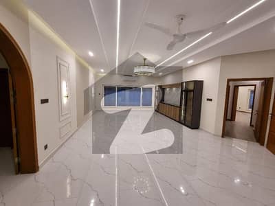 آئی ۔ 8 اسلام آباد میں 3 کمروں کا 1 کنال بالائی پورشن 2.5 لاکھ میں کرایہ پر دستیاب ہے۔