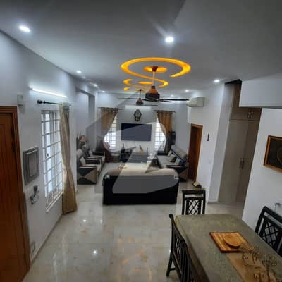 ڈی ایچ اے فیز 3 ۔ بلاک بی ڈی ایچ اے ڈیفینس فیز 3,ڈی ایچ اے ڈیفینس,اسلام آباد میں 4 کمروں کا 12 مرلہ مکان 4.25 کروڑ میں برائے فروخت۔