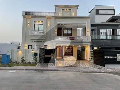 10 Marla Residential House For Sale In Chambelli block, Nearby Commercial Market, School, Mosque and Health Care Canter