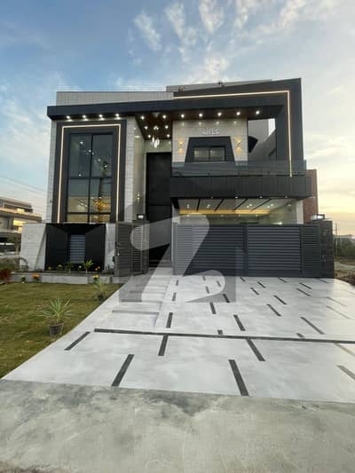 LDA Avenue Block J 10 Marla Modern House Available For Sale At Lucrative Price