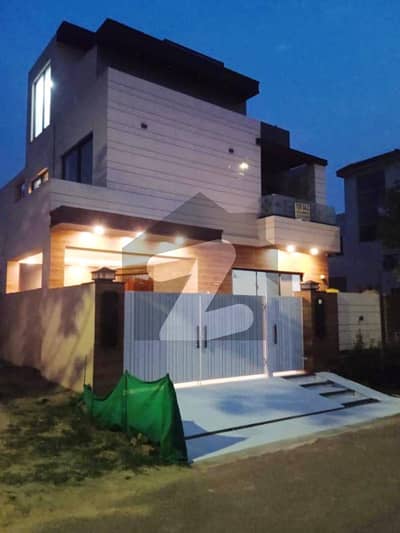 Urgent Sale: 8 Marla House DHA 9 Town Block A Best Price & Superb Location