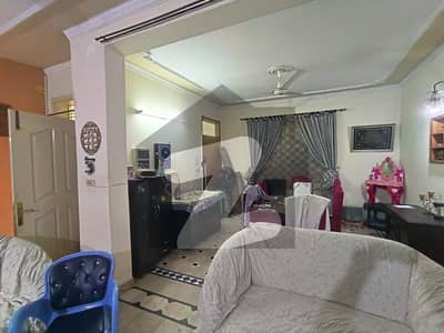 جوہر ٹاؤن فیز 1 جوہر ٹاؤن,لاہور میں 4 کمروں کا 7 مرلہ مکان 3.2 کروڑ میں برائے فروخت۔