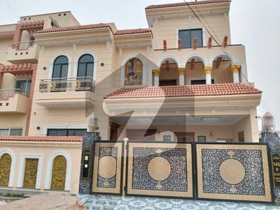 Premium Back Of Main 10 Marla House Is Available For Sale In Jubilee Town