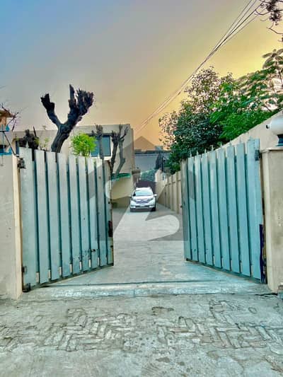 Exclusive Listing Ideal For Banks & Corporate Offices High-Visibility Commercial Building On Maulana Shoukat Ali Road Exclusive Listing Ideal For Banks & Corporate Offices High-Visibility Commercial Building On Maulana Shoukat Ali Road