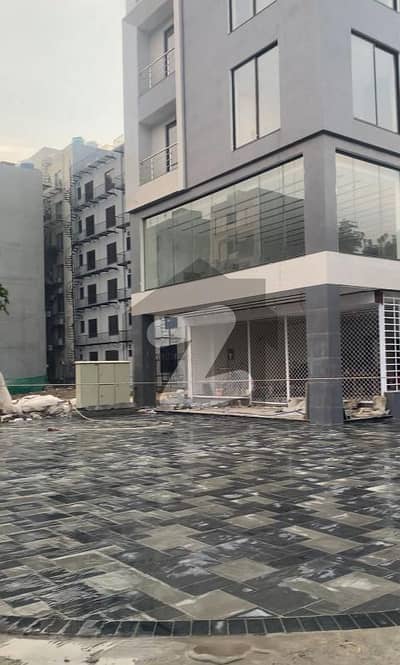 بحریہ ٹاؤن سیکٹر ای بحریہ ٹاؤن,لاہور میں 5 مرلہ دکان 1.8 لاکھ میں کرایہ پر دستیاب ہے۔