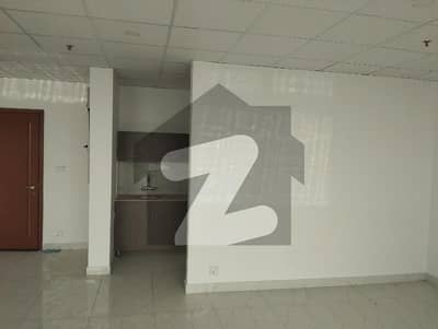 گرینڈ سکوئر مال مین بلیوارڈ گلبرگ,گلبرگ,لاہور میں 2 مرلہ دفتر 1.75 کروڑ میں برائے فروخت۔