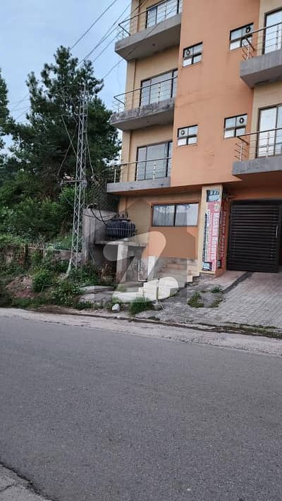 بهوربن ولاز اینڈ اپارٹمنٹس بھوربن,مری میں 2 کمروں کا 3 مرلہ فلیٹ 75.0 لاکھ میں برائے فروخت۔