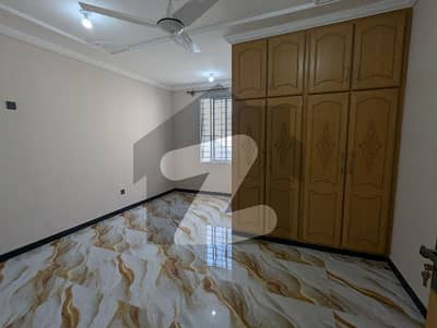 جناح گارڈنز فیز 1 جناح گارڈنز,ایف ای سی ایچ ایس,اسلام آباد میں 4 کمروں کا 6 مرلہ مکان 1.0 لاکھ میں کرایہ پر دستیاب ہے۔