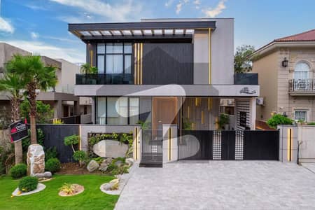 22 MARLA CORNER FULL BASMENT FULLY FURNISHED ULTA MODREN DEGSINER BUNGLOW ON 70FT ROAD CLOSE TO RAYA FAIRWAYS COMMERCIAL