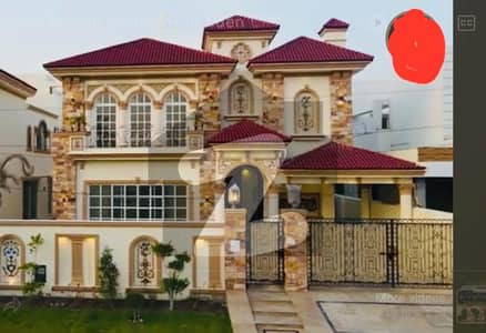 1 KANAL UPPER PORTION AVAILABLE FOR RENT IN DHA PHASE 8