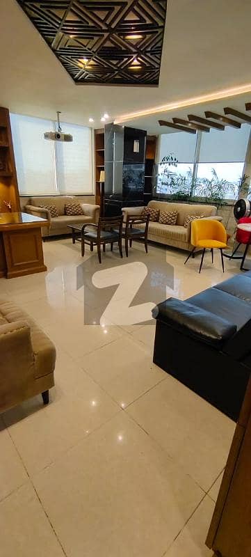 Fully Furnish Prime Location Office