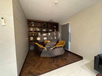 ڈی ایچ اے فیز 8 ڈیفنس (ڈی ایچ اے),لاہور میں 8 مرلہ دفتر 2.8 لاکھ میں کرایہ پر دستیاب ہے۔