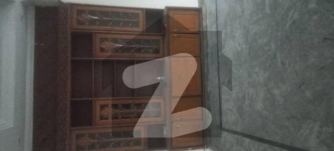 مصطفیٰ ٹاؤن لاہور میں 1 کمرے کا 4 مرلہ زیریں پورشن 37.0 ہزار میں کرایہ پر دستیاب ہے۔