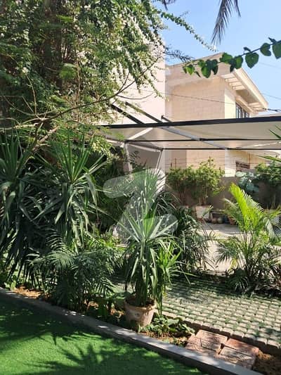 ڈی ایچ اے فیز 6 ڈی ایچ اے ڈیفینس,کراچی میں 4 کمروں کا 1 کنال مکان 14.0 کروڑ میں برائے فروخت۔