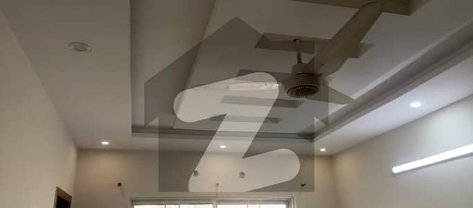 بحریہ ٹاؤن فیز 3 بحریہ ٹاؤن راولپنڈی,راولپنڈی میں 2 کمروں کا 10 مرلہ زیریں پورشن 65.0 ہزار میں کرایہ پر دستیاب ہے۔