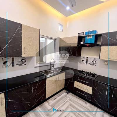 لیک سٹی رائیونڈ روڈ,لاہور میں 6 کمروں کا 7 مرلہ مکان 3.2 کروڑ میں برائے فروخت۔