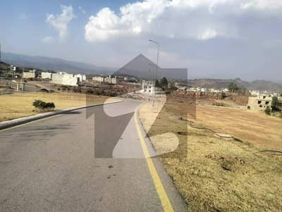 پارک ویو۔ بلاک ای پارک ویو سٹی,اسلام آباد میں 1 کنال رہائشی پلاٹ 3.5 کروڑ میں برائے فروخت۔