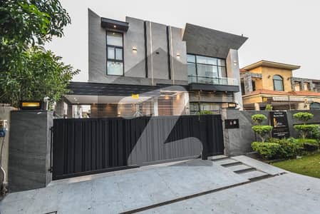 ڈی ایچ اے فیز 6 ڈیفنس (ڈی ایچ اے),لاہور میں 5 کمروں کا 1 کنال مکان 10.5 کروڑ میں برائے فروخت۔