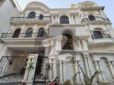 علی ہومز ورسک روڈ,پشاور میں 9 کمروں کا 11 مرلہ مکان 5.75 کروڑ میں برائے فروخت۔