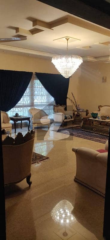 Proper 2 Unit 500 Yards House On Prime Location Of Zamzama