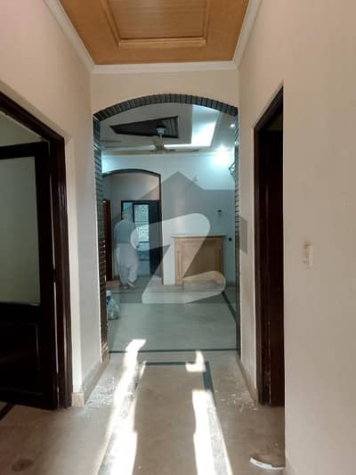 12 Marla Lower Portion At 65ft Road Available For Rent In Johar Town G4 Block