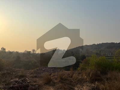 نیول فارمز ہاؤسنگ سکیم سیکٹر بی ناول فارمز ہاؤسنگ سکیم,اسلام آباد میں 5 کنال پلاٹ فائل 3.5 کروڑ میں برائے فروخت۔