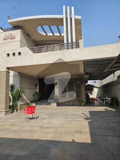 1000 SQ Yd Banglow 2 unit Banglow