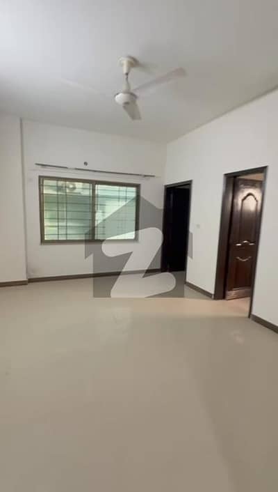 عسکری 11 عسکری,لاہور میں 3 کمروں کا 10 مرلہ فلیٹ 2.76 کروڑ میں برائے فروخت۔