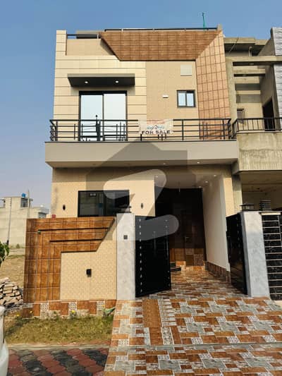 3.5 Marla Low Price House Near Park