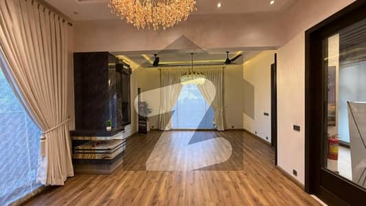 1 Kanal Modern Design House For Sale In DHA Phase 4 Block CC For 17.5 Crores Corner House Adjacent To Y Block Phase 3, 5 Min Drive From Packages Mall