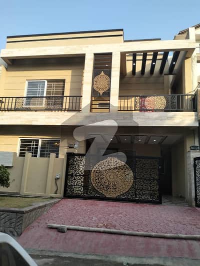 7 Marla Double Unit House For Sale