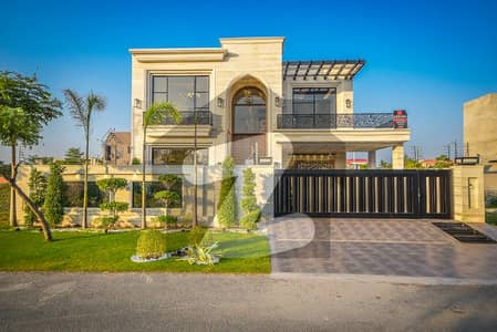 1 KANAL BRAND NEW STYLISH VILLA FOR SALE AT DHA PHASE 7