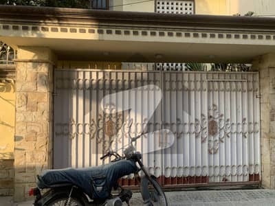 گلشنِ اقبال - بلاک 4اے گلشنِ اقبال,گلشنِ اقبال ٹاؤن,کراچی میں 6 کمروں کا 7 مرلہ مکان 4.3 کروڑ میں برائے فروخت۔