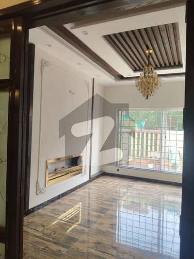 Prime Location In Park View City House For sale Sized 5 Marla