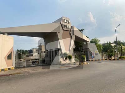 ٹیک ٹاؤن کینال روڈ کینال روڈ,فیصل آباد میں 1 کنال رہائشی پلاٹ 4.8 کروڑ میں برائے فروخت۔