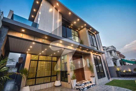 One Kanal Modern Design Bungalow For Rent Near Dolmen Mall DHA Phase 6 Lahore