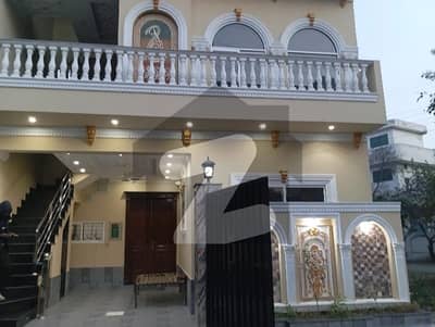 آرکیٹیکٹس انجنیئرز ہاؤسنگ سوسائٹی لاہور میں 5 کمروں کا 5 مرلہ مکان 2.75 کروڑ میں برائے فروخت۔