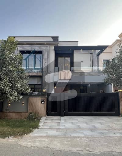 فارمانئیٹس ہاؤسنگ سکیم ۔ بلاک ڈی فارمانئیٹس ہاؤسنگ سکیم,لاہور میں 5 کمروں کا 10 مرلہ مکان 1.4 لاکھ میں کرایہ پر دستیاب ہے۔