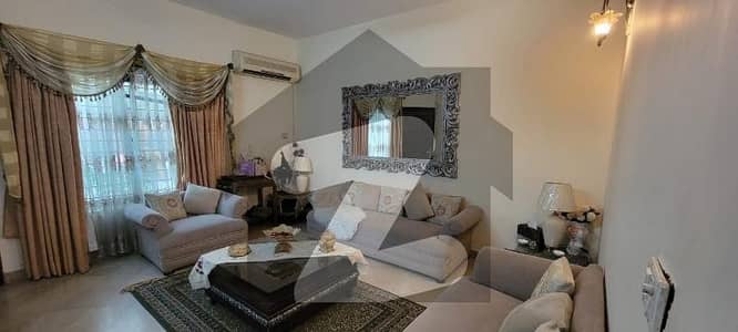 17 Marla Corner House For Sale