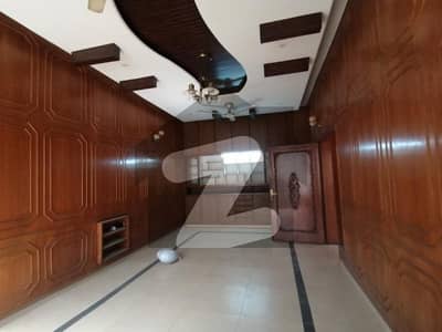 ڈی ایچ اے فیز 2 ڈیفنس (ڈی ایچ اے),لاہور میں 4 کمروں کا 10 مرلہ مکان 1.55 لاکھ میں کرایہ پر دستیاب ہے۔ ڈی ایچ اے فیز 2 ڈیفنس (ڈی ایچ اے),لاہور میں 4 کمروں کا 10 مرلہ مکان 1.55 لاکھ میں کرایہ پر دستیاب ہے۔