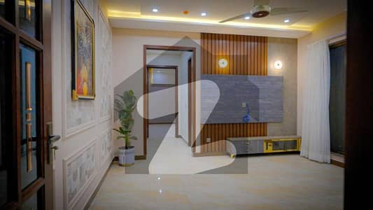 لیک سٹی میڈوز لاہور میں 3 کمروں کا 1 کنال بالائی پورشن 1.1 لاکھ میں کرایہ پر دستیاب ہے۔