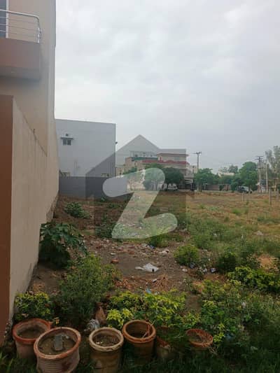 10 Marla Prime Plot | Nasheman Iqbal Phase 2