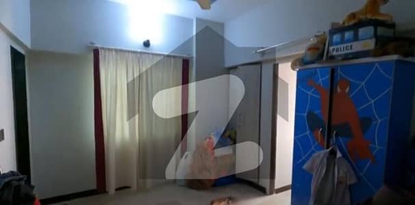 Flat For Sale Lease 750 Square Feet